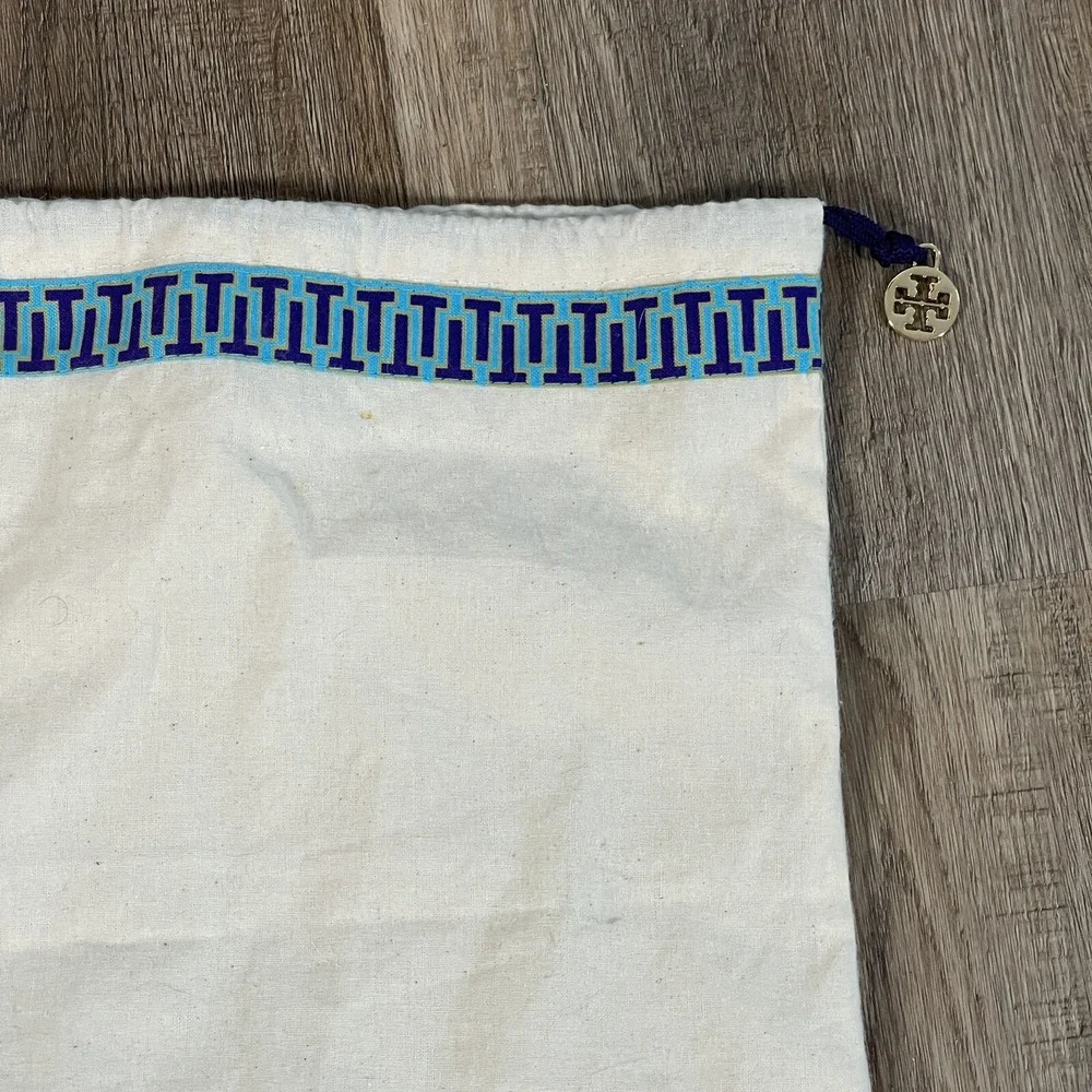 Tory Burch Travel‎ Dust Storage Bag Ivory Logo Charm Drawstring APPROX 12x14.5